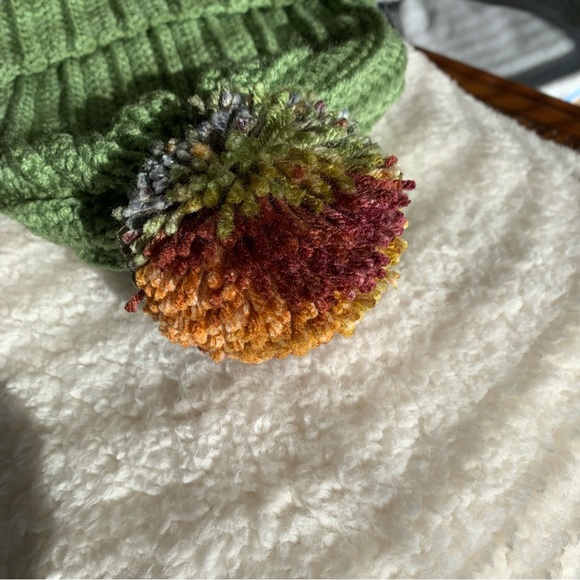 Handmade Crochet Beanie Hat With Pom Pom - Picture 4 of 6